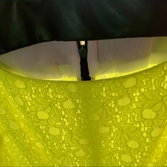 Designer Marc New York Yellow Lace Cutout Stunning Dress Size 10 - Picture 8 of 16